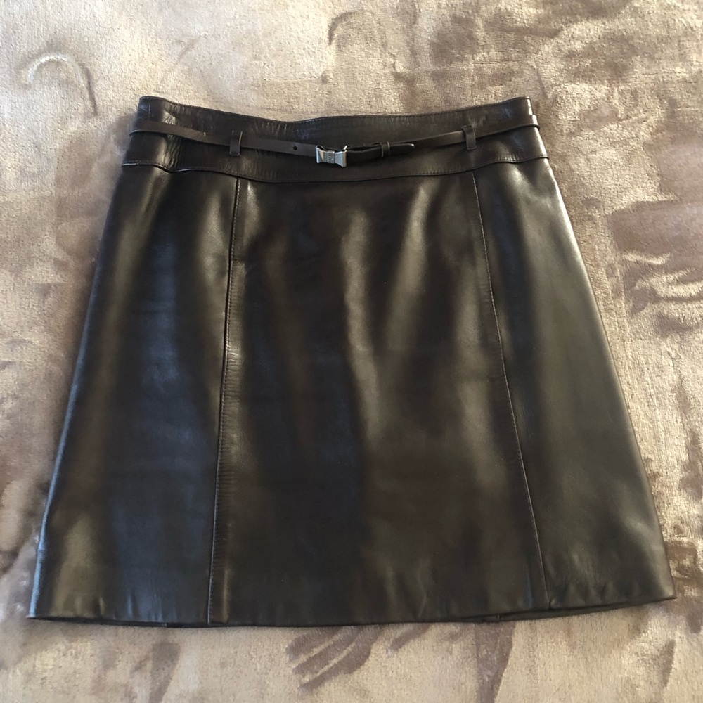 Gucci. Designer gorgeous skirt.
